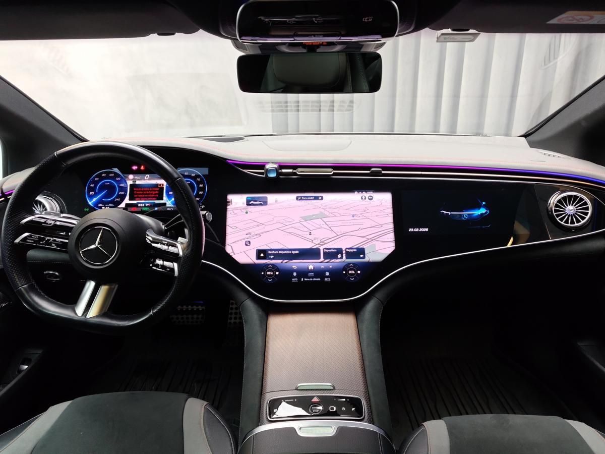mercedes-benz-eqe-2023-eletrico-500cc
