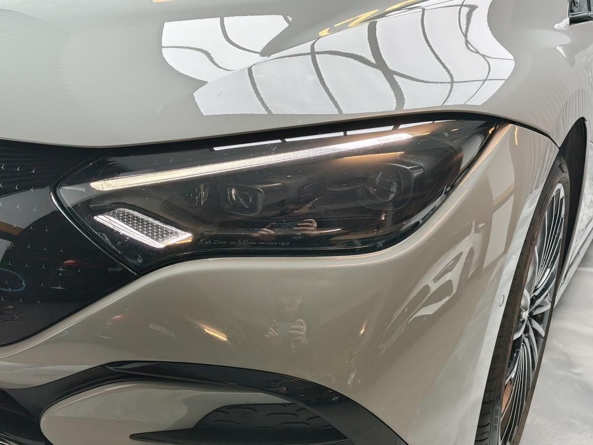 mercedes-benz-eqe-2023-eletrico-500cc
