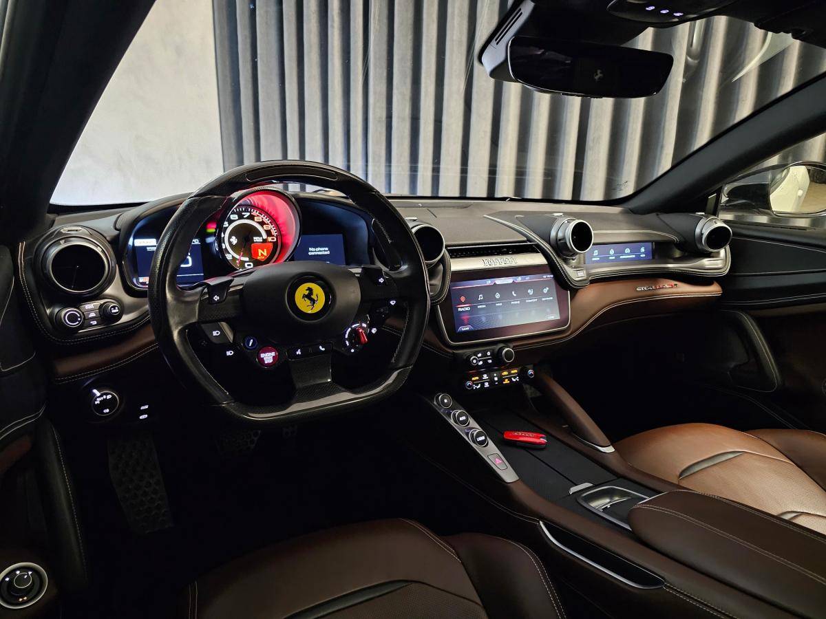 ferrari-gtc4-lusso-2020-gasolina-3855cc