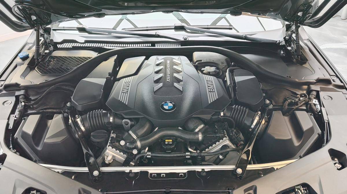 bmw-serie-8-2020-gasolina-4395cc