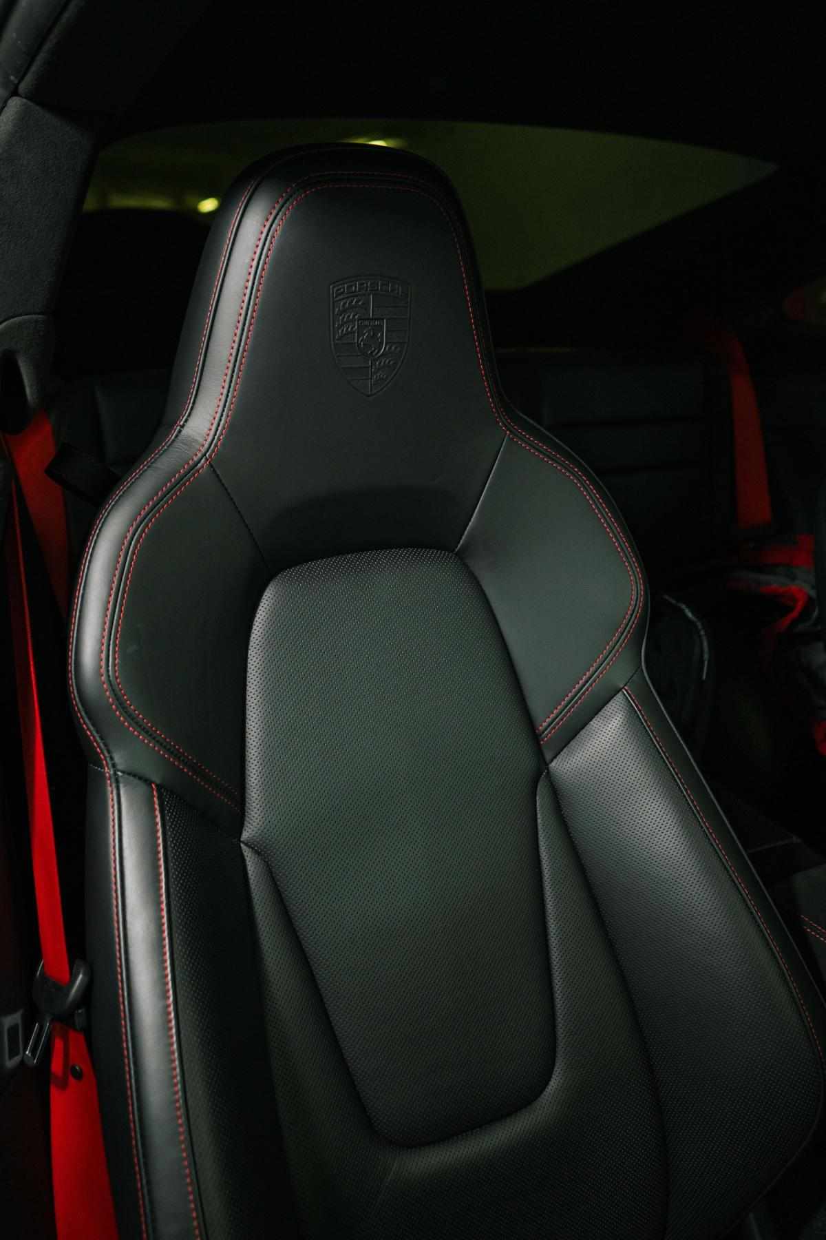 porsche-992-2022-gasolina-2981cc
