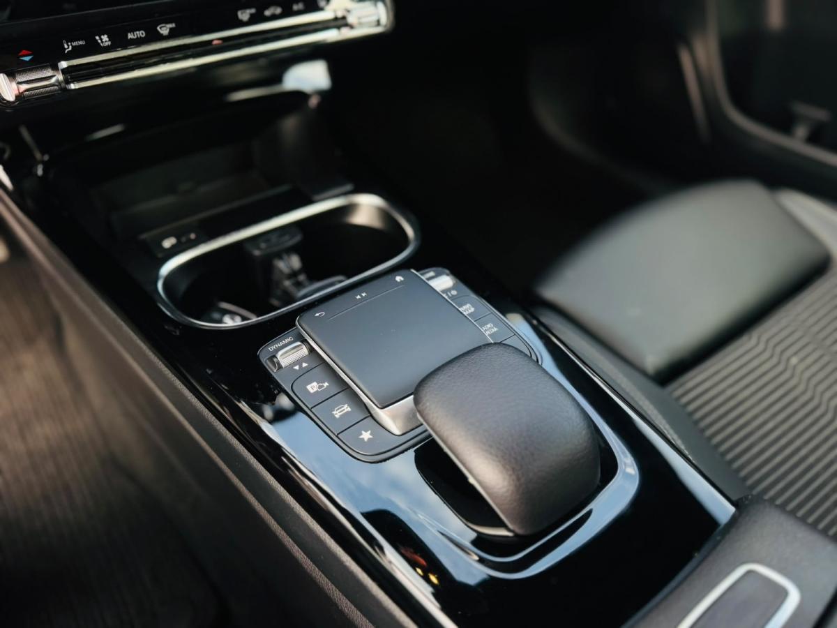 mercedes-benz-classe-a-2020-hibrido-a-gasolina-1332cc