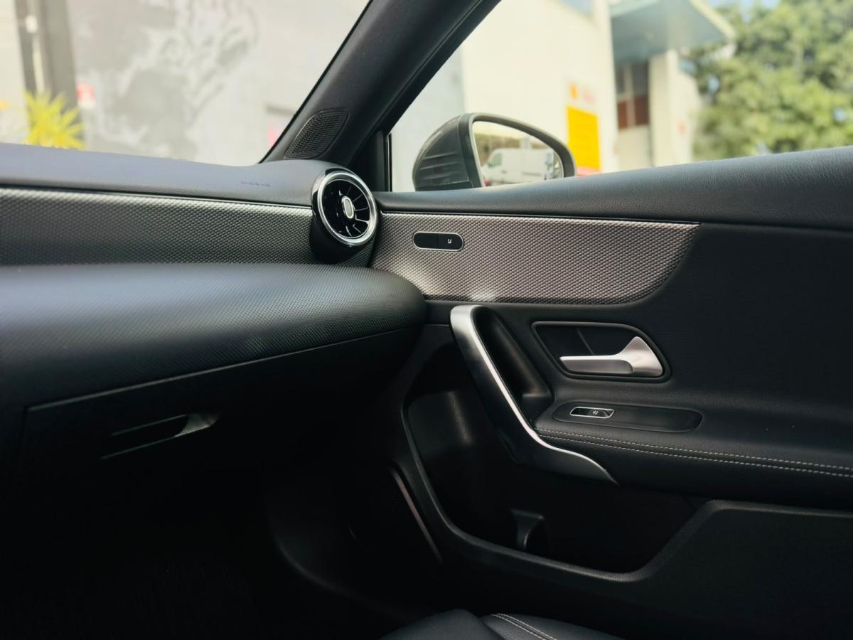 mercedes-benz-classe-a-2020-hibrido-a-gasolina-1332cc