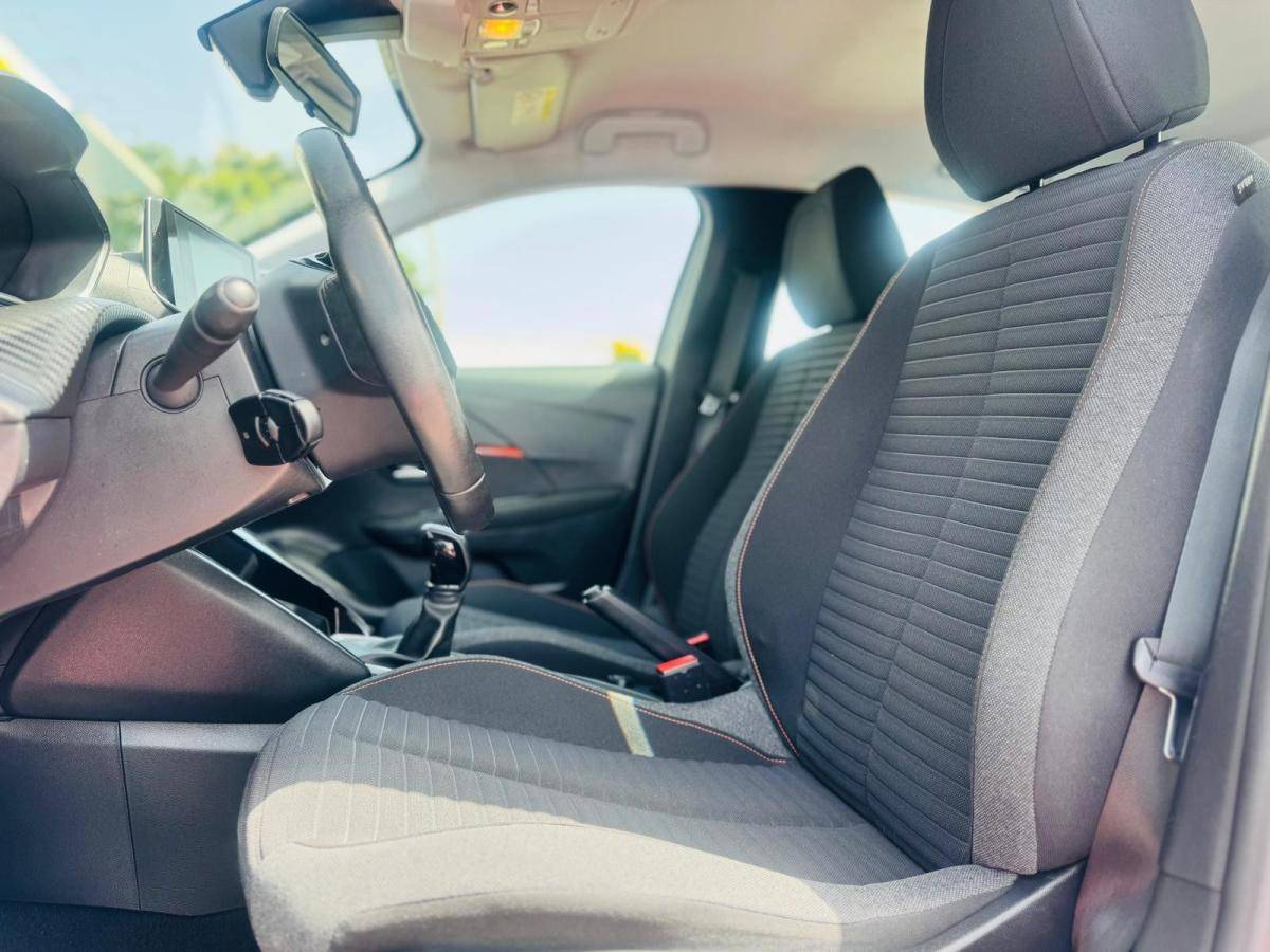 peugeot-208-2021-gasolina-1199cc