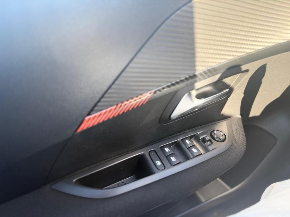 peugeot-208-2022-gasolina-1199cc