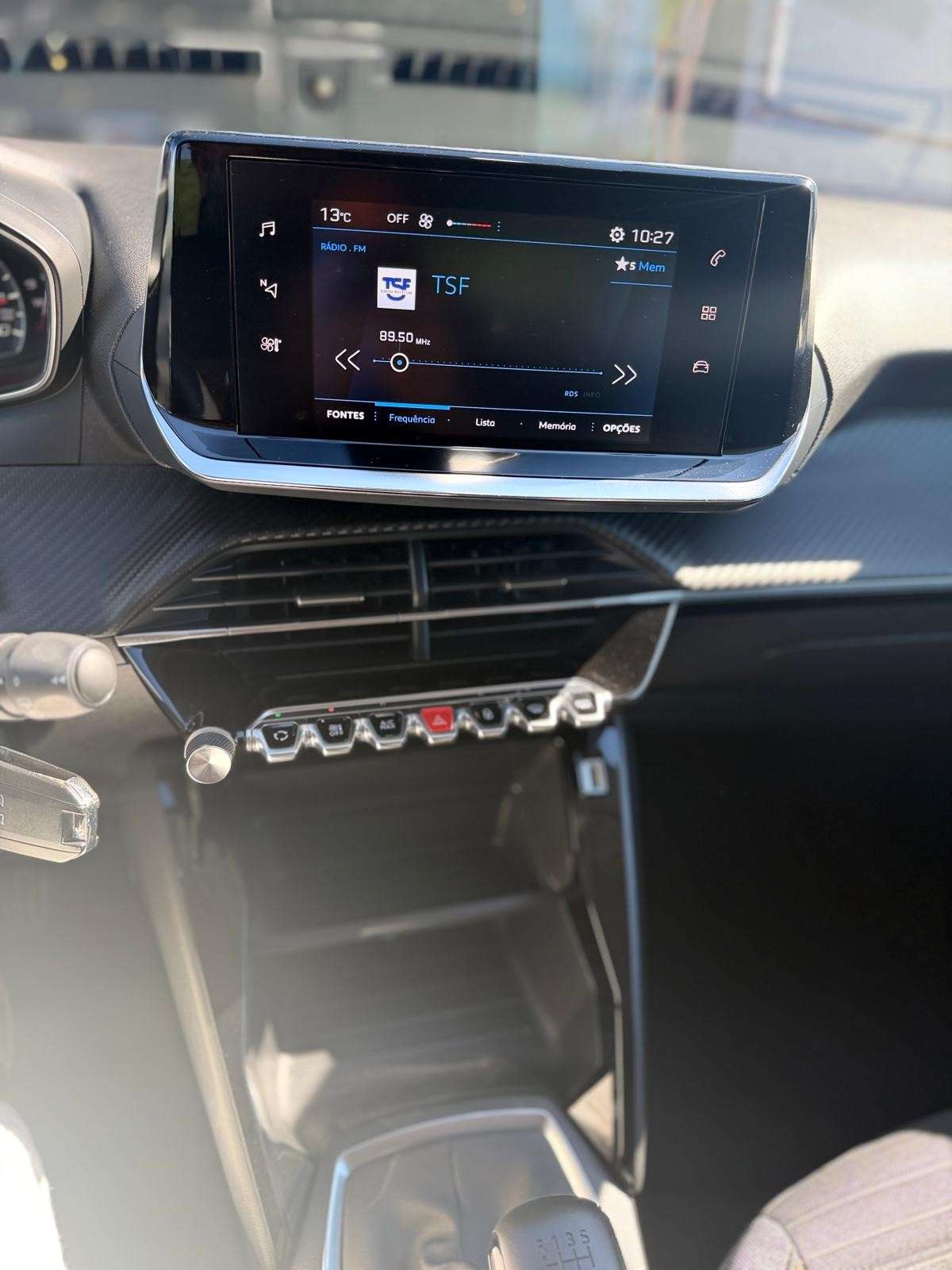 peugeot-208-2022-gasolina-1199cc