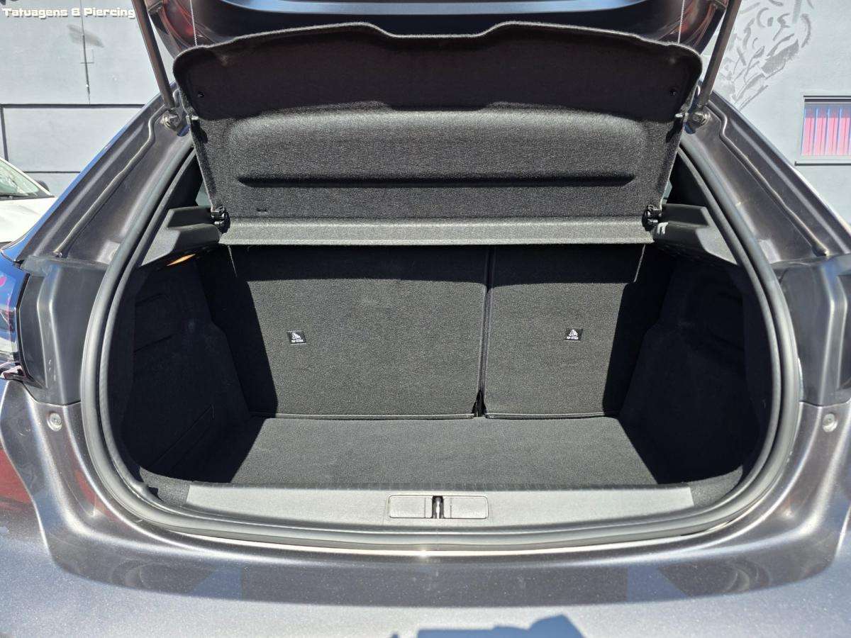 peugeot-208-2022-gasolina-1199cc