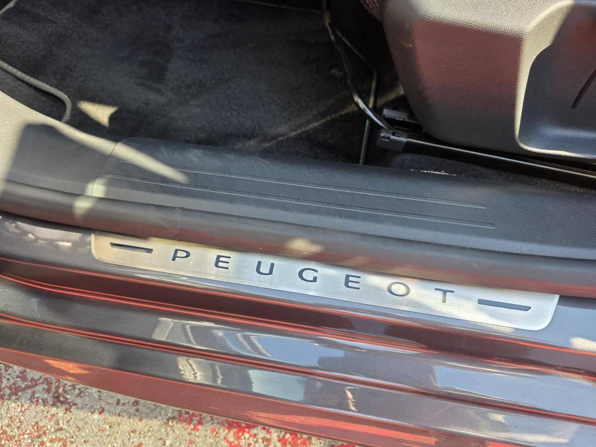 peugeot-208-2022-gasolina-1199cc