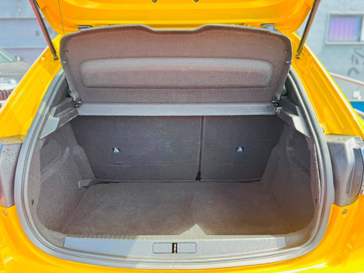 peugeot-208-2022-gasolina-1199cc