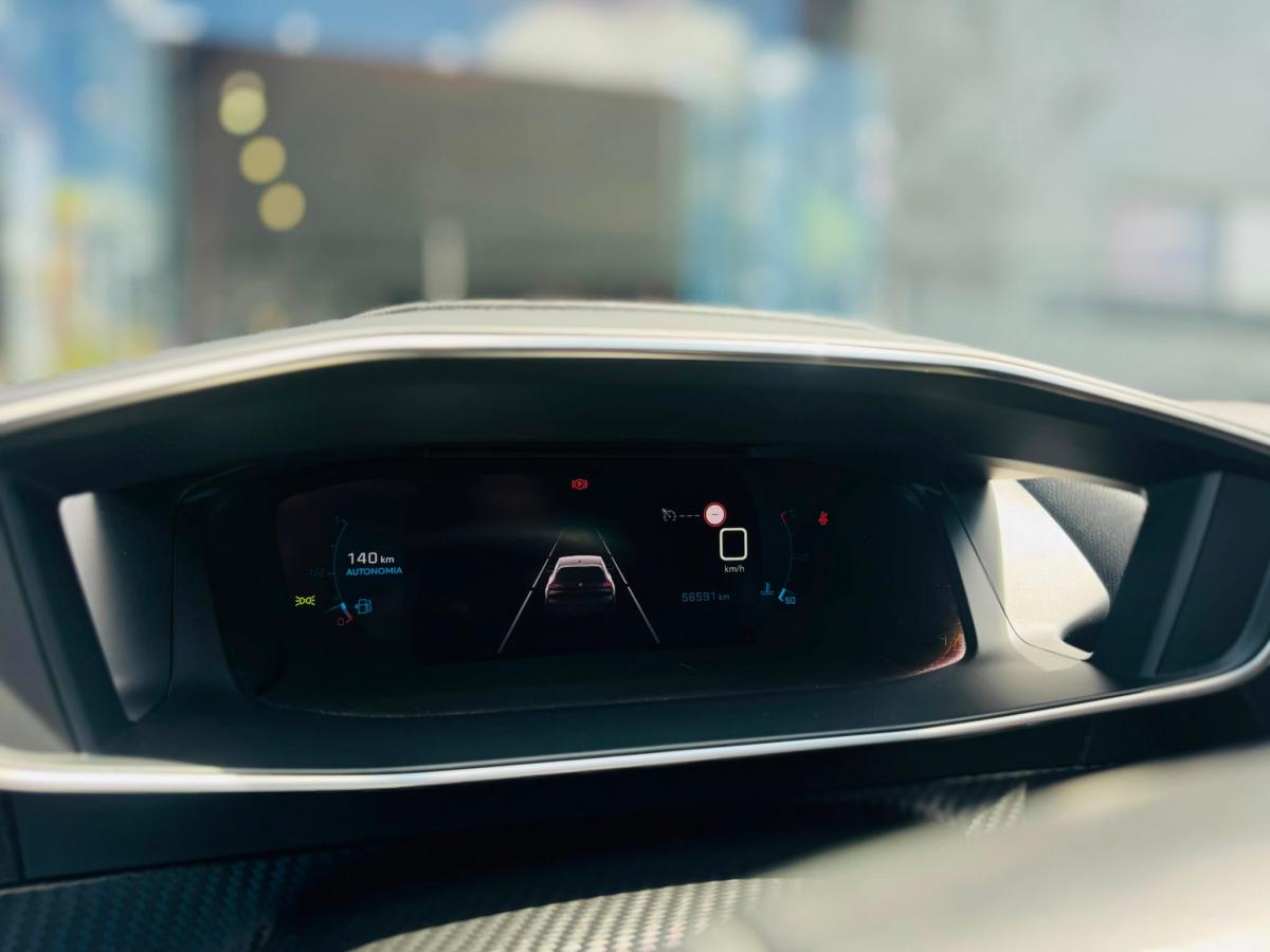 peugeot-208-2022-gasolina-1199cc