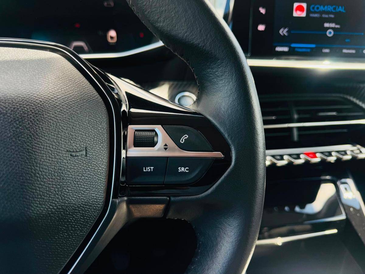 peugeot-208-2022-gasolina-1199cc