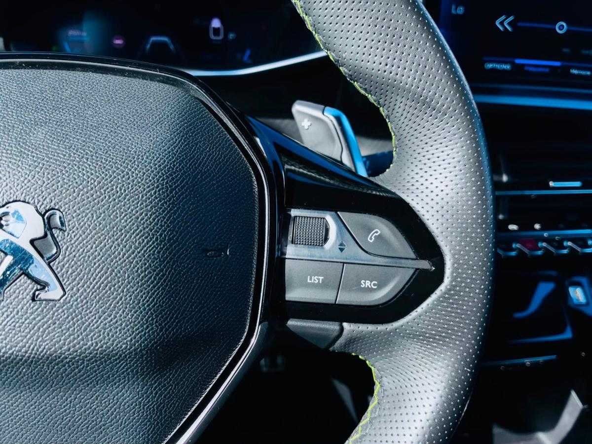 peugeot-208-2022-gasolina-1199cc