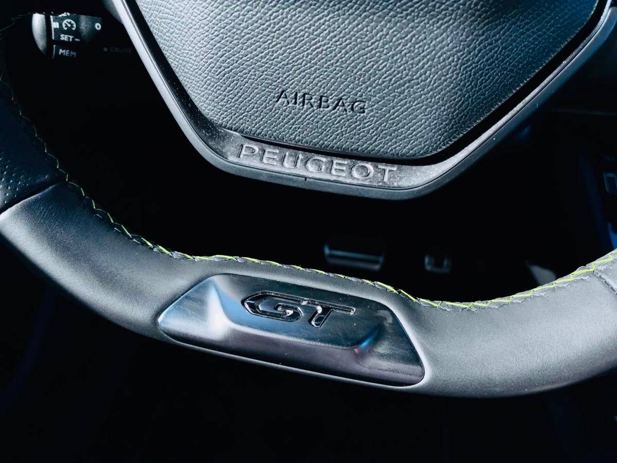 peugeot-208-2022-gasolina-1199cc