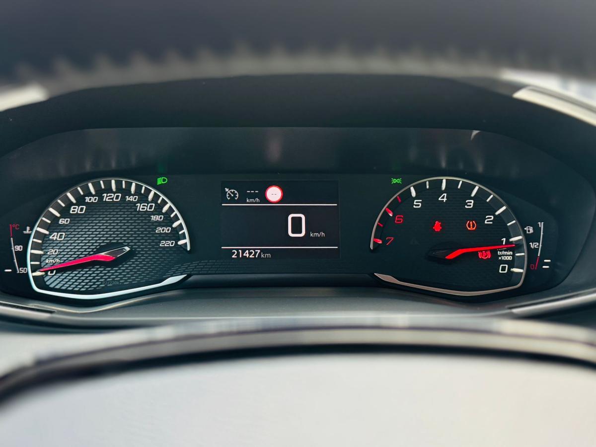 peugeot-208-2023-gasolina-1199cc
