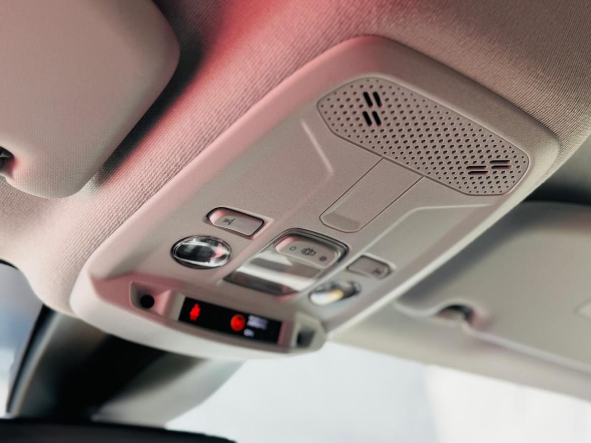 peugeot-208-2023-gasolina-1199cc