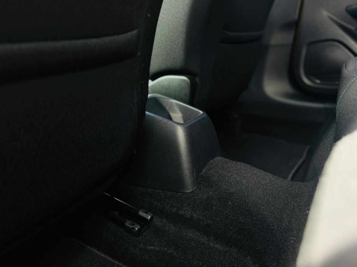 peugeot-208-2023-gasolina-1199cc
