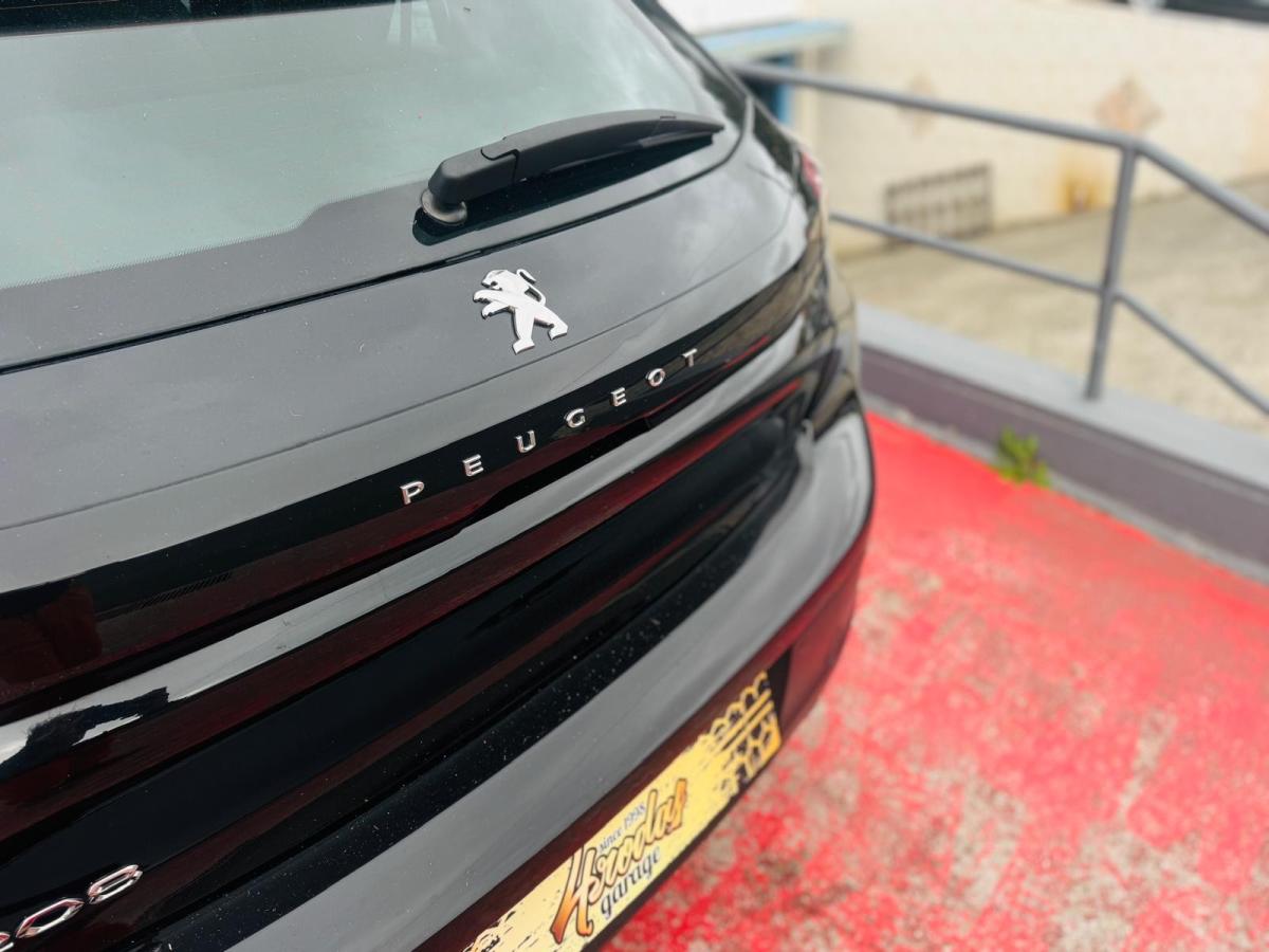 peugeot-208-2022-gasolina-1199cc