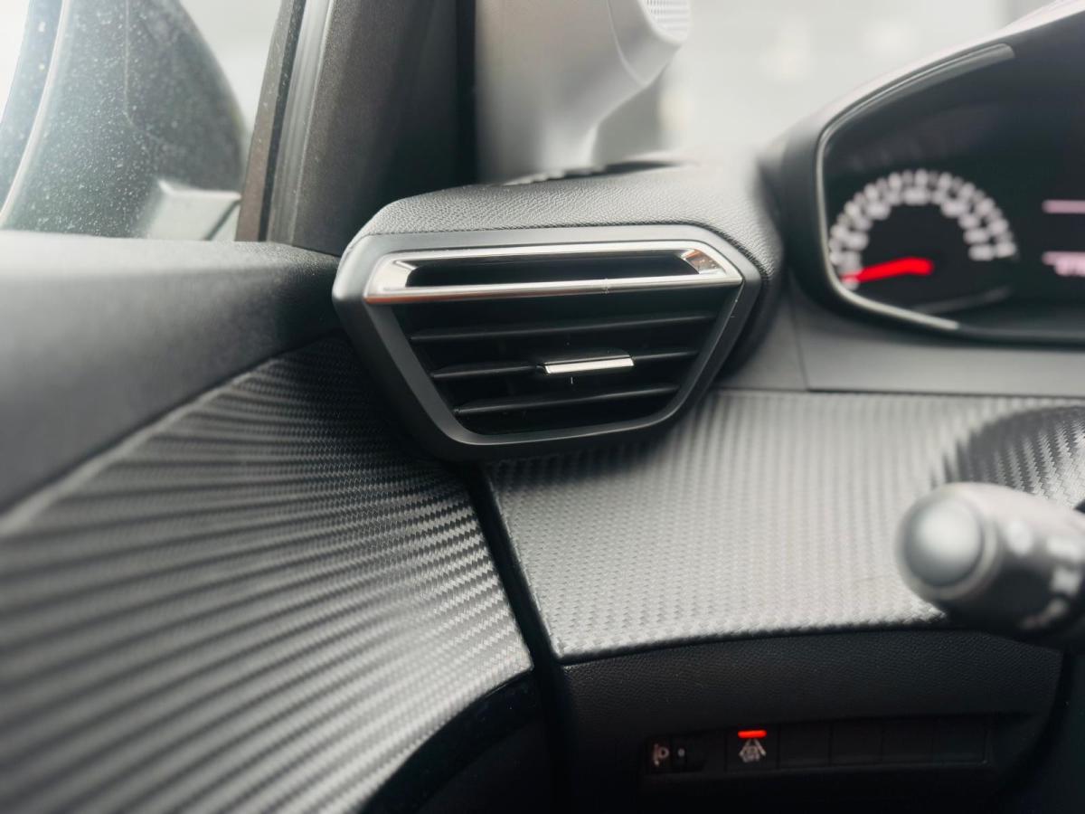 peugeot-208-2022-gasolina-1199cc