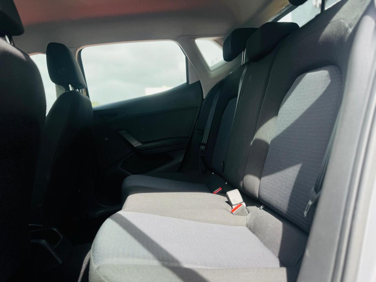 seat-ibiza-2023-gasolina-999cc
