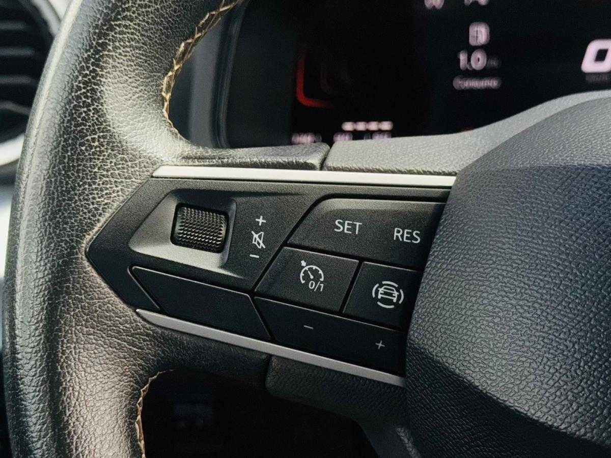seat-ibiza-2023-gasolina-999cc