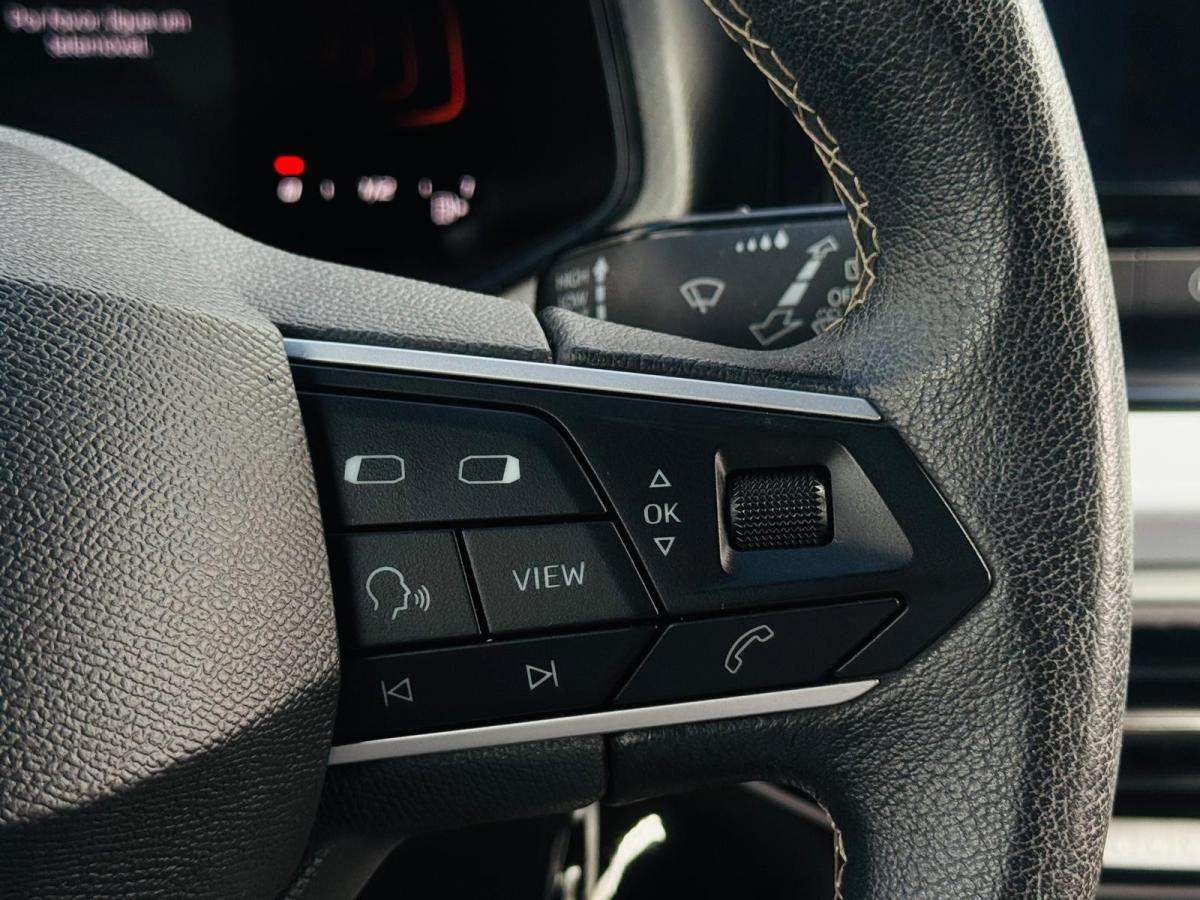 seat-ibiza-2023-gasolina-999cc