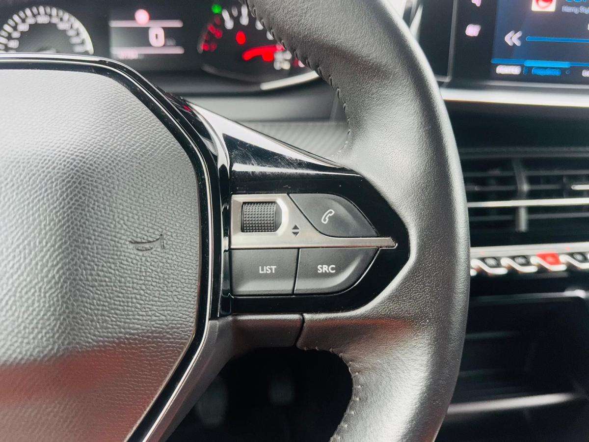 peugeot-208-2021-gasolina-1199cc