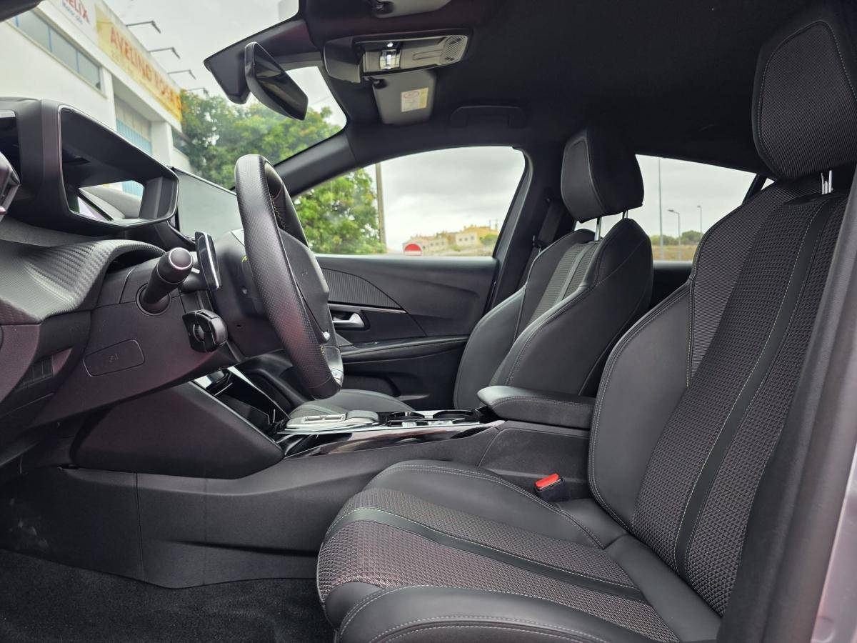peugeot-208-2023-gasolina-1199cc