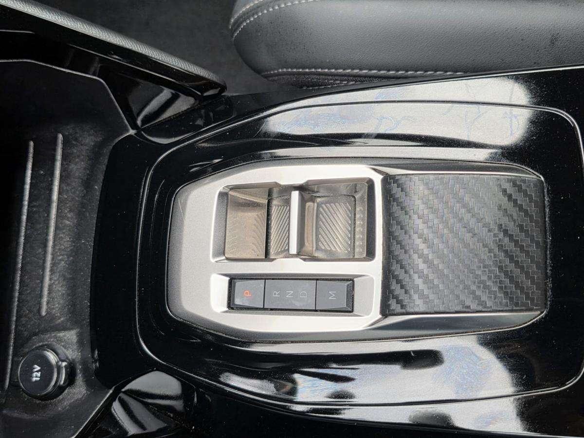 peugeot-208-2023-gasolina-1199cc