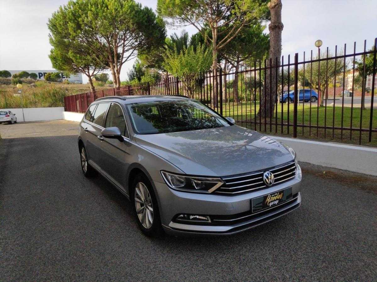 volkswagen-passat-variant-2019-diesel-1598cc