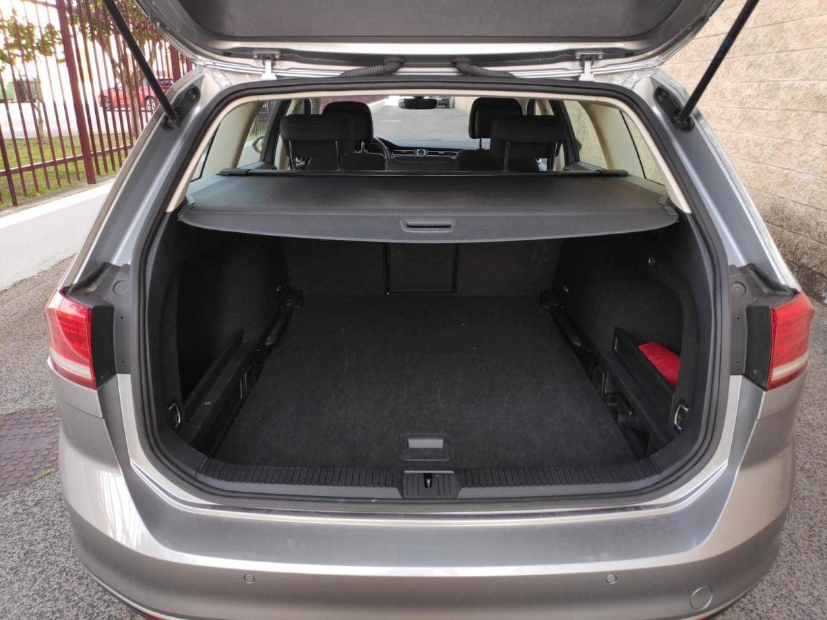 volkswagen-passat-variant-2019-diesel-1598cc