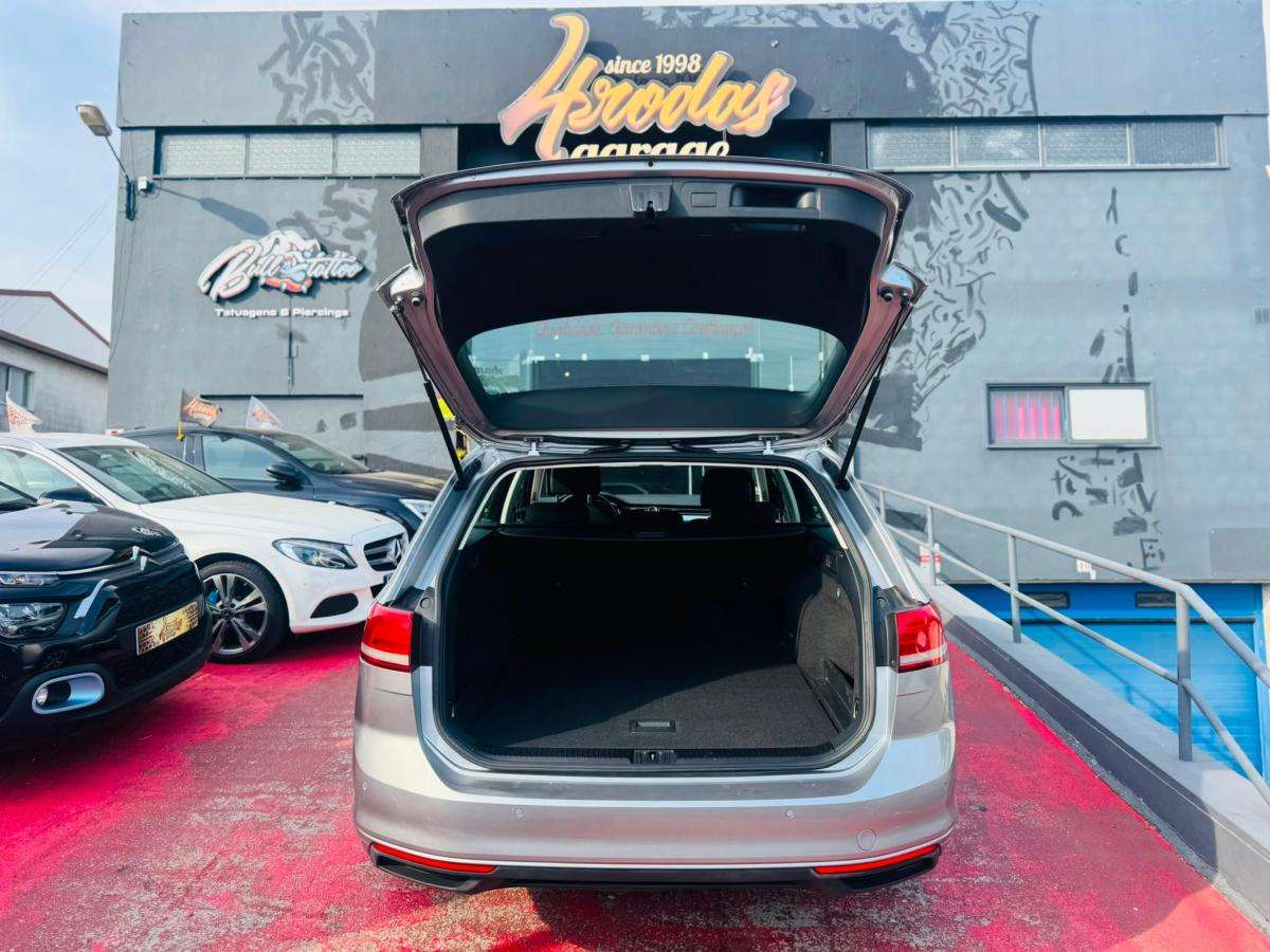 volkswagen-passat-variant-2019-diesel-1598cc