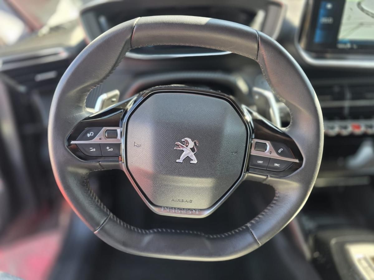 peugeot-208-2022-gasolina-1199cc