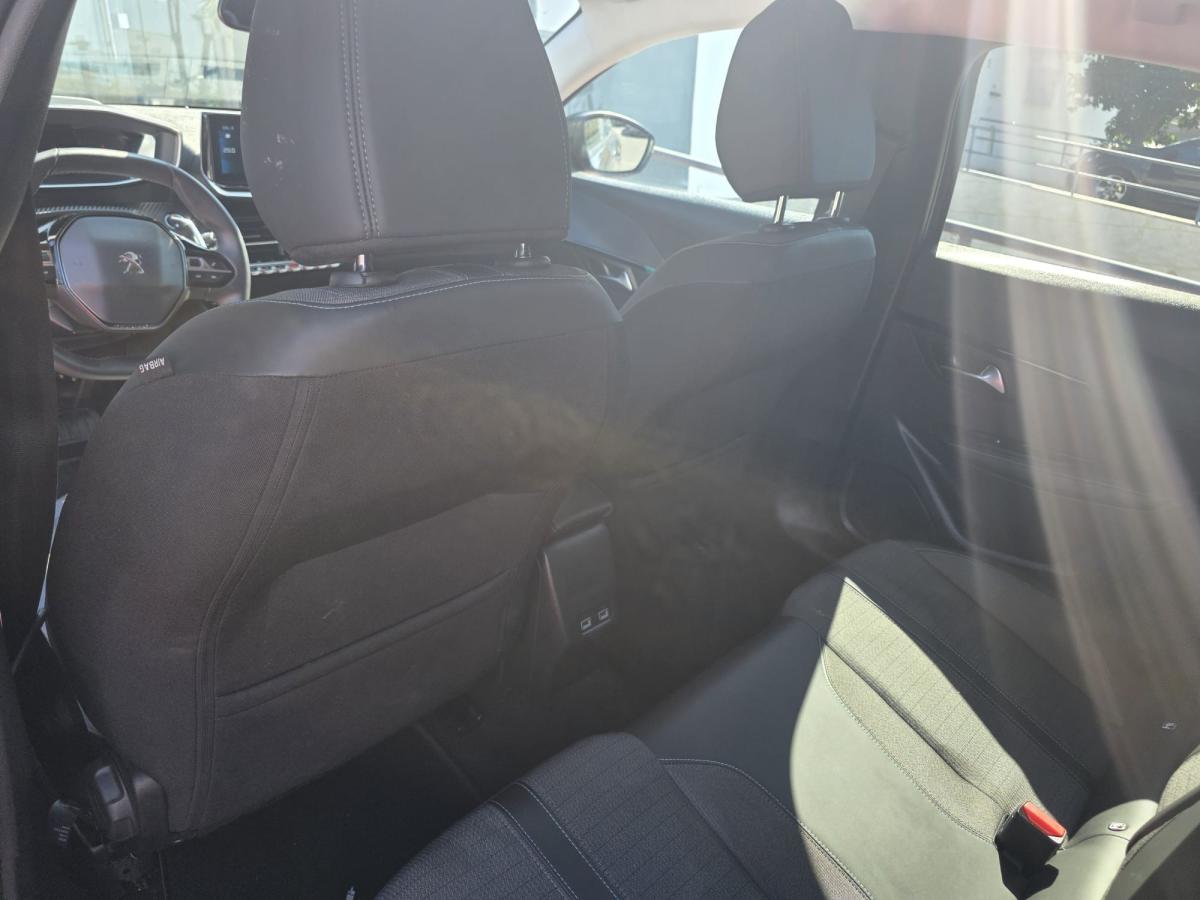 peugeot-208-2022-gasolina-1199cc