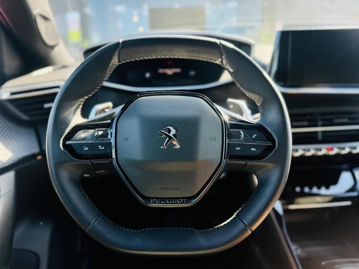 peugeot-2008-2022-gasolina-1199cc