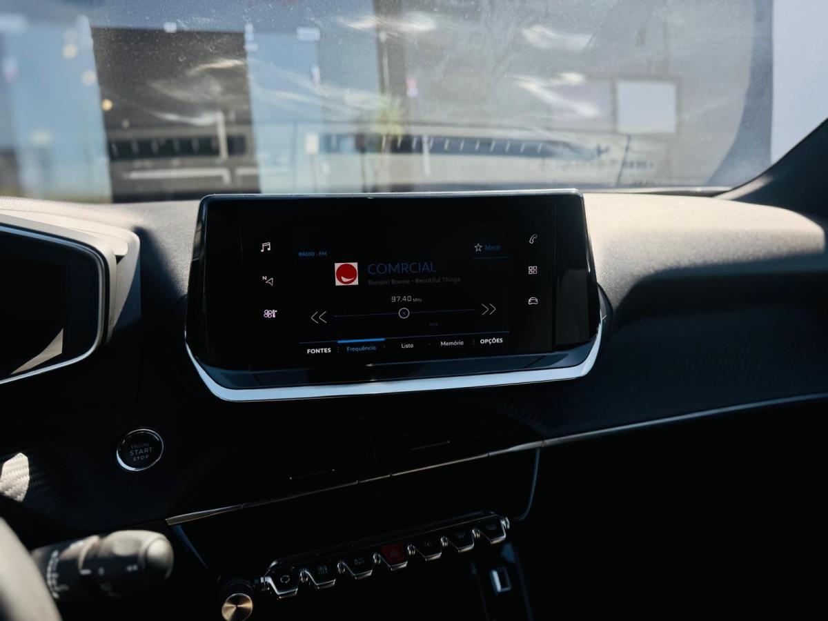 peugeot-2008-2022-gasolina-1199cc