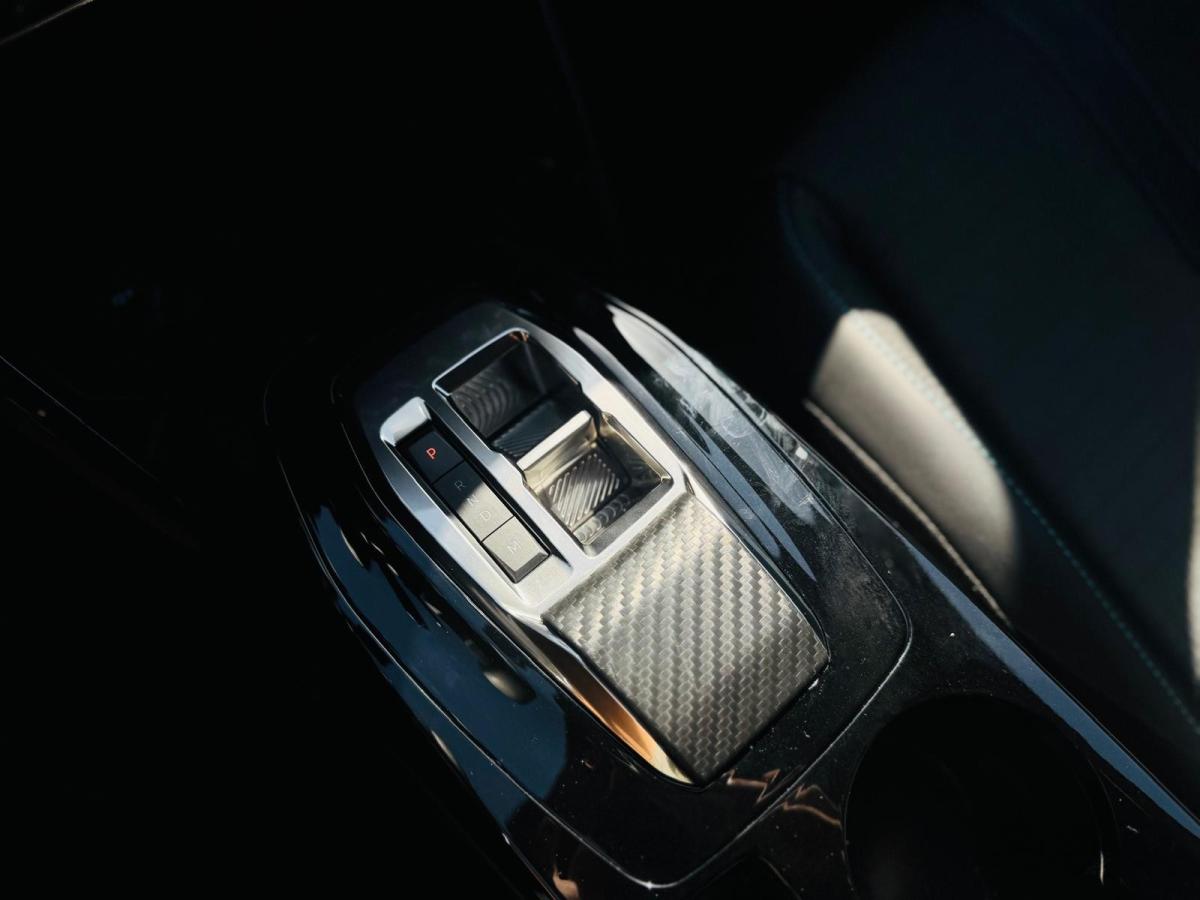 peugeot-2008-2022-gasolina-1199cc