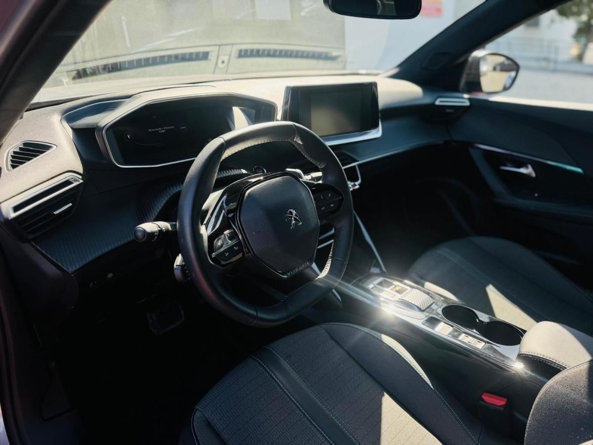 peugeot-2008-2022-gasolina-1199cc