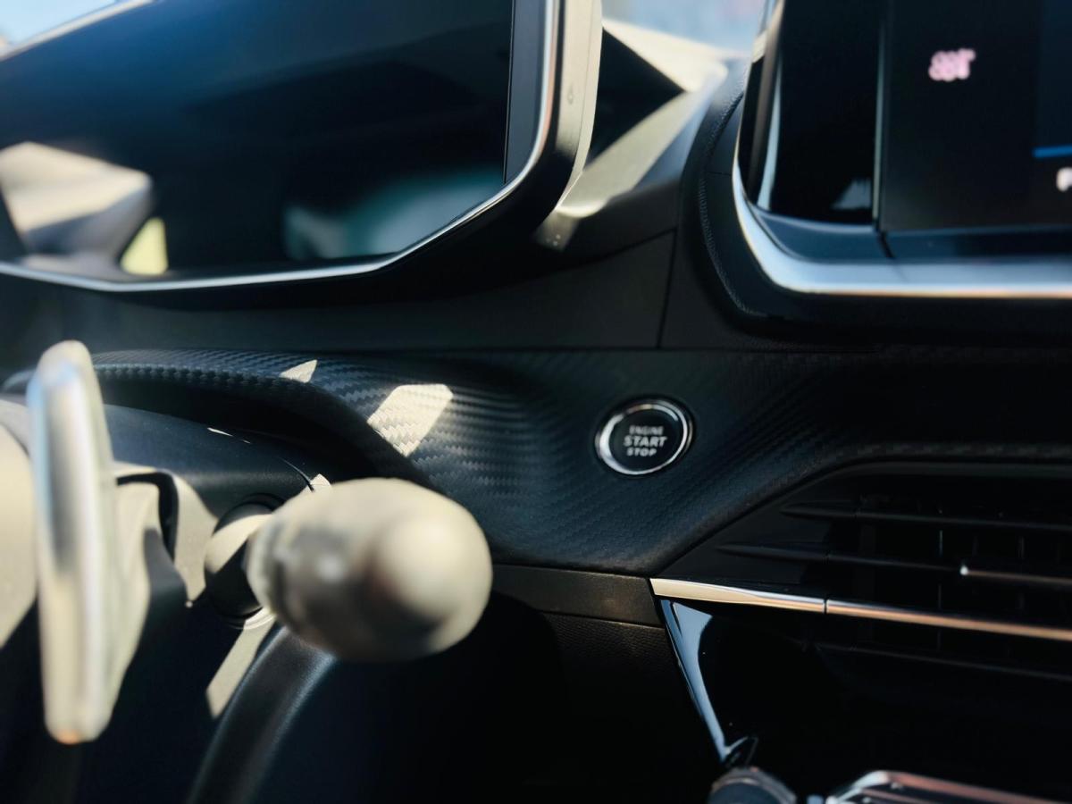 peugeot-2008-2022-gasolina-1199cc