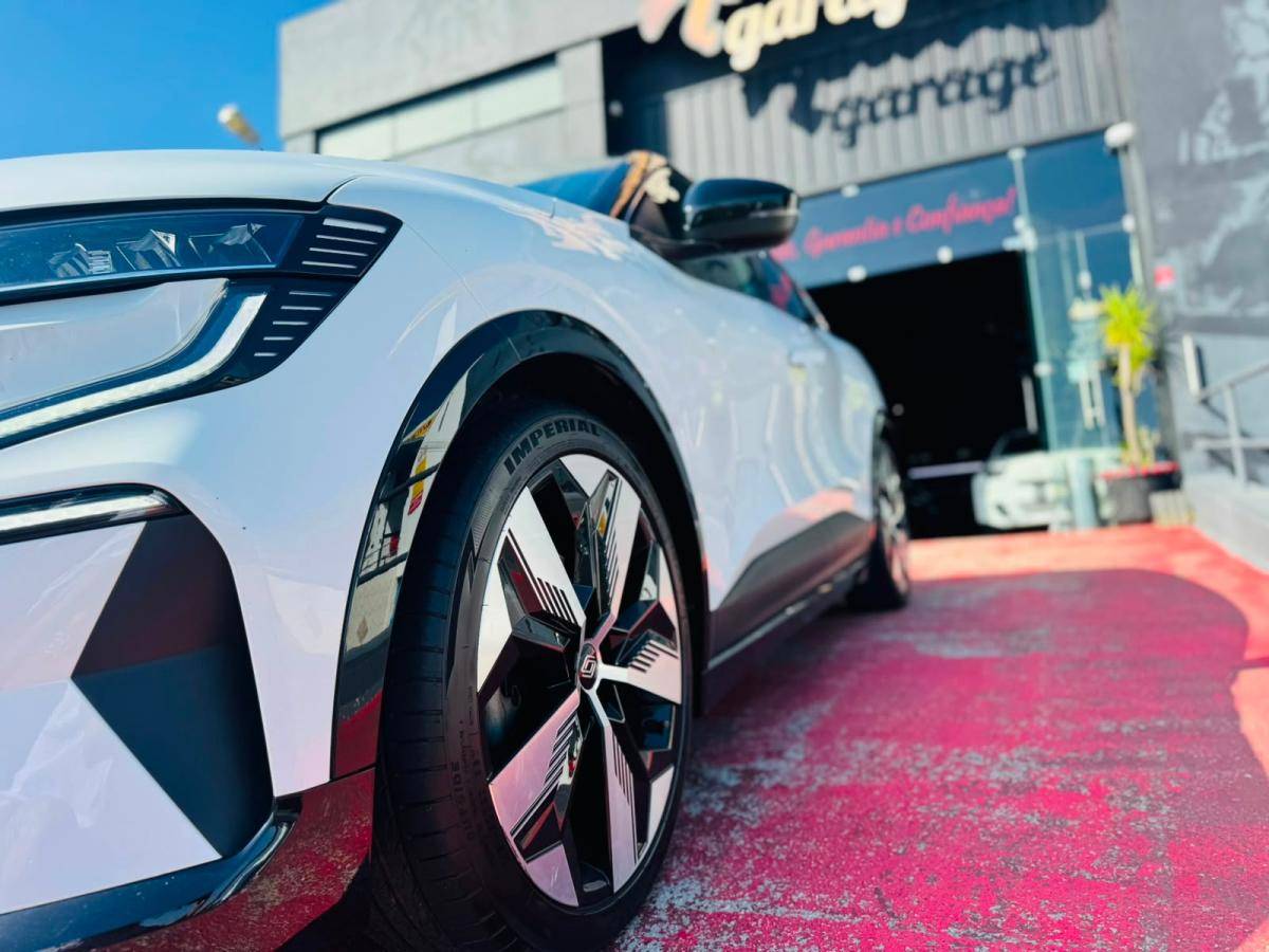 renault-megane-e-tech-2022-eletrico-0cc