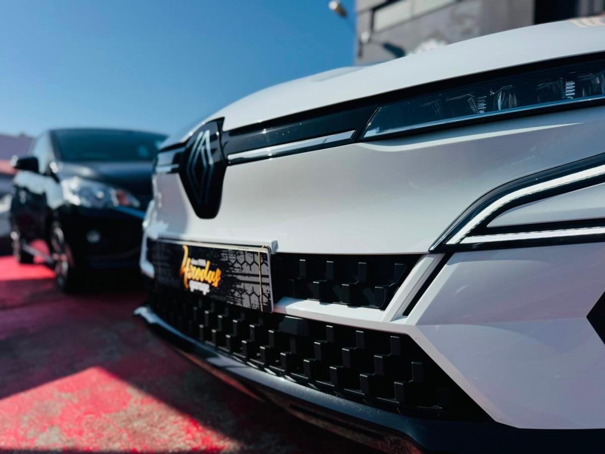 renault-megane-e-tech-2022-eletrico-0cc