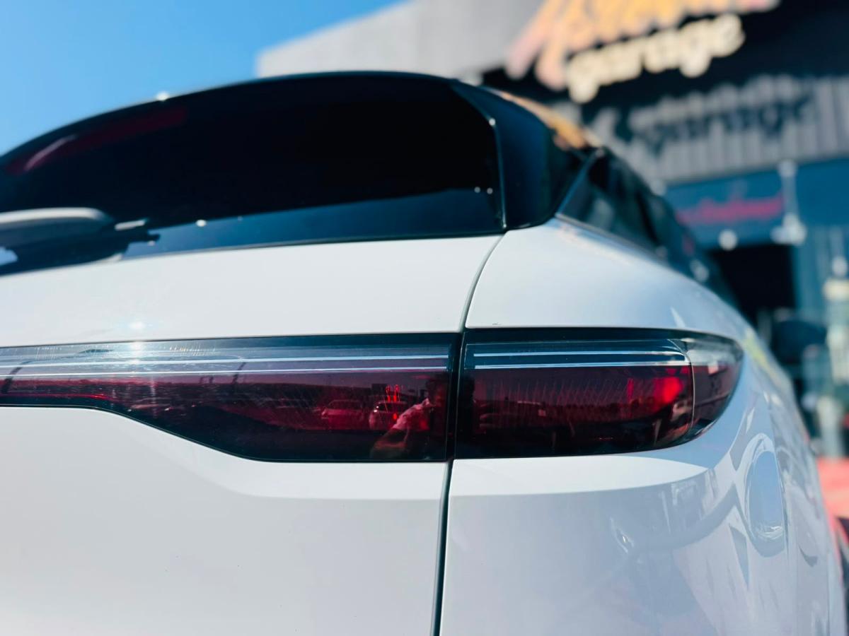 renault-megane-e-tech-2022-eletrico-0cc