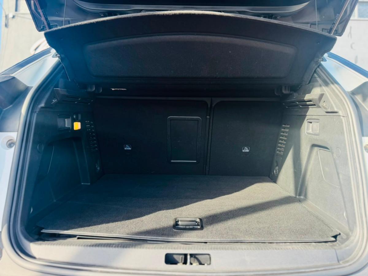 peugeot-3008-2023-hibrido-a-gasolina-1598cc