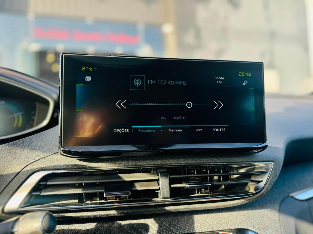 peugeot-3008-2023-hibrido-a-gasolina-1598cc
