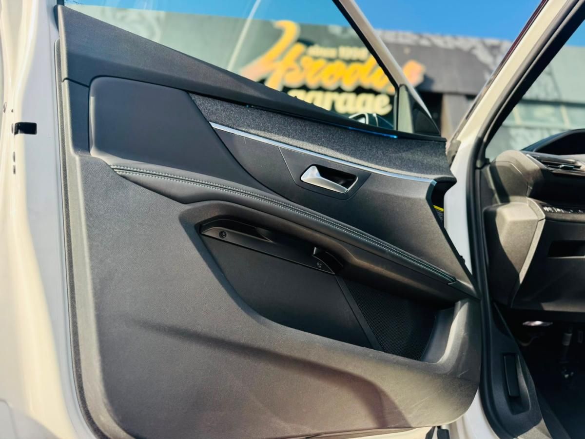 peugeot-3008-2023-hibrido-a-gasolina-1598cc