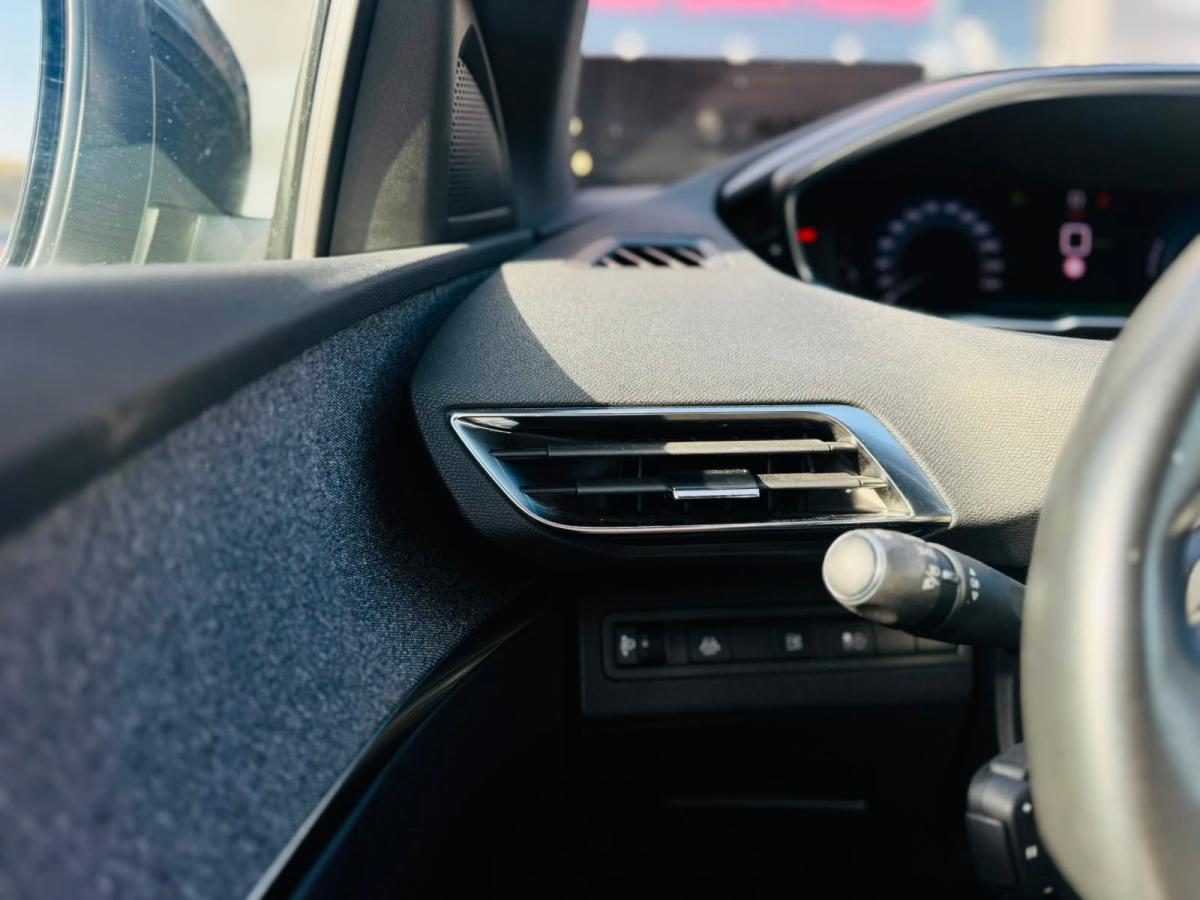 peugeot-3008-2023-hibrido-a-gasolina-1598cc
