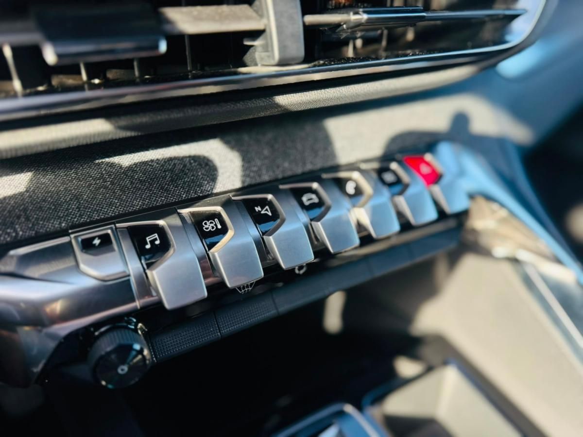 peugeot-3008-2023-hibrido-a-gasolina-1598cc