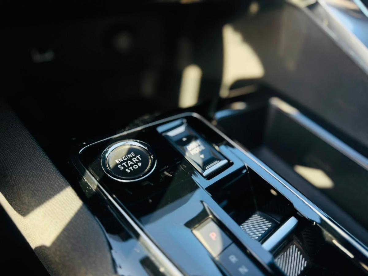 peugeot-3008-2023-hibrido-a-gasolina-1598cc