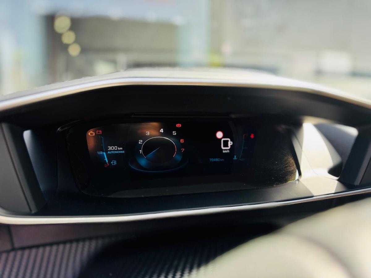 peugeot-2008-2023-gasolina-1199cc