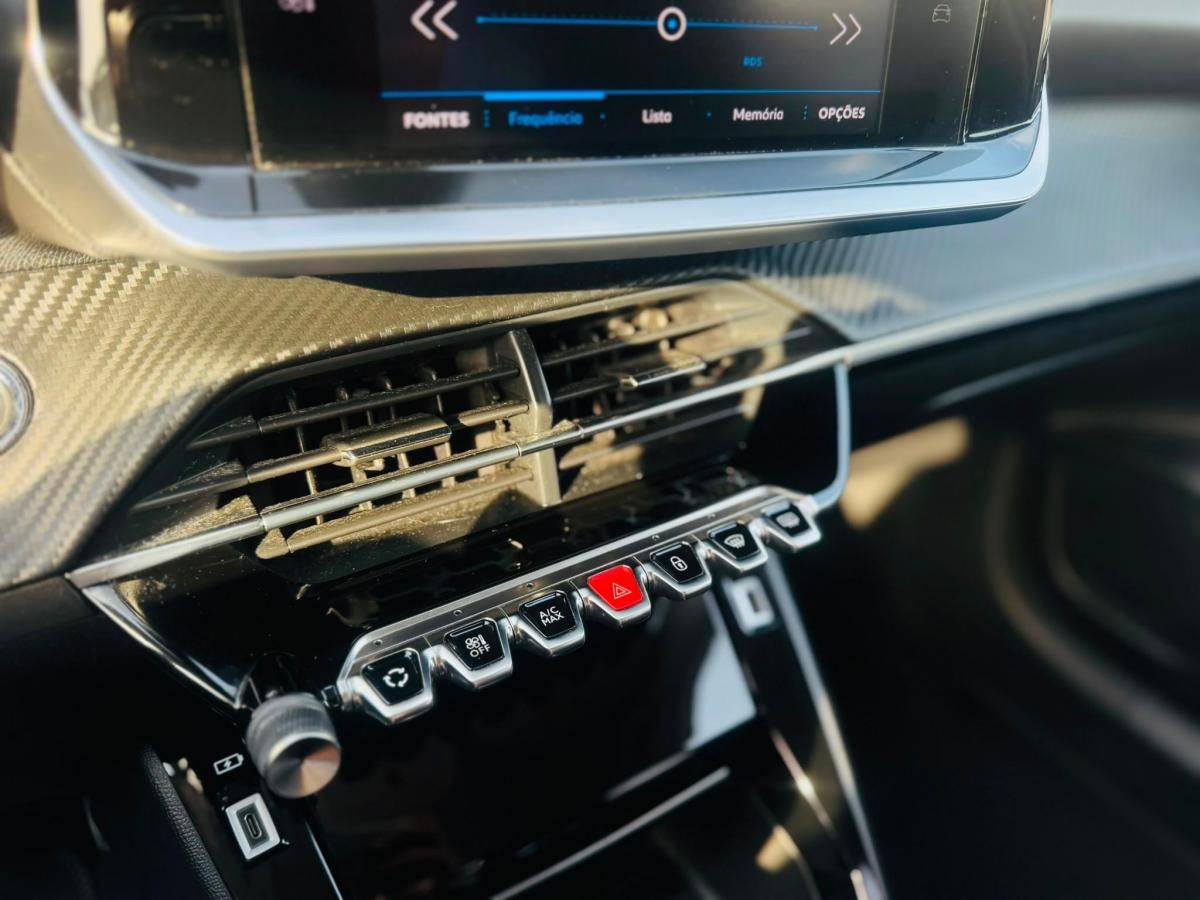 peugeot-208-2021-gasolina-1199cc