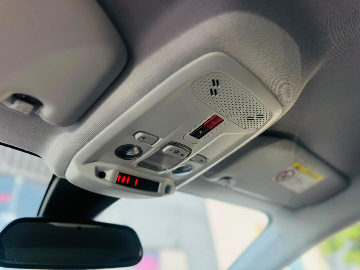 peugeot-208-2021-gasolina-1199cc